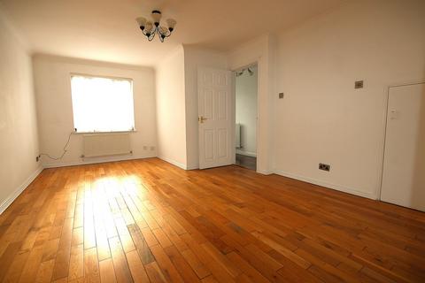 3 bedroom terraced house for sale, Colnbrook