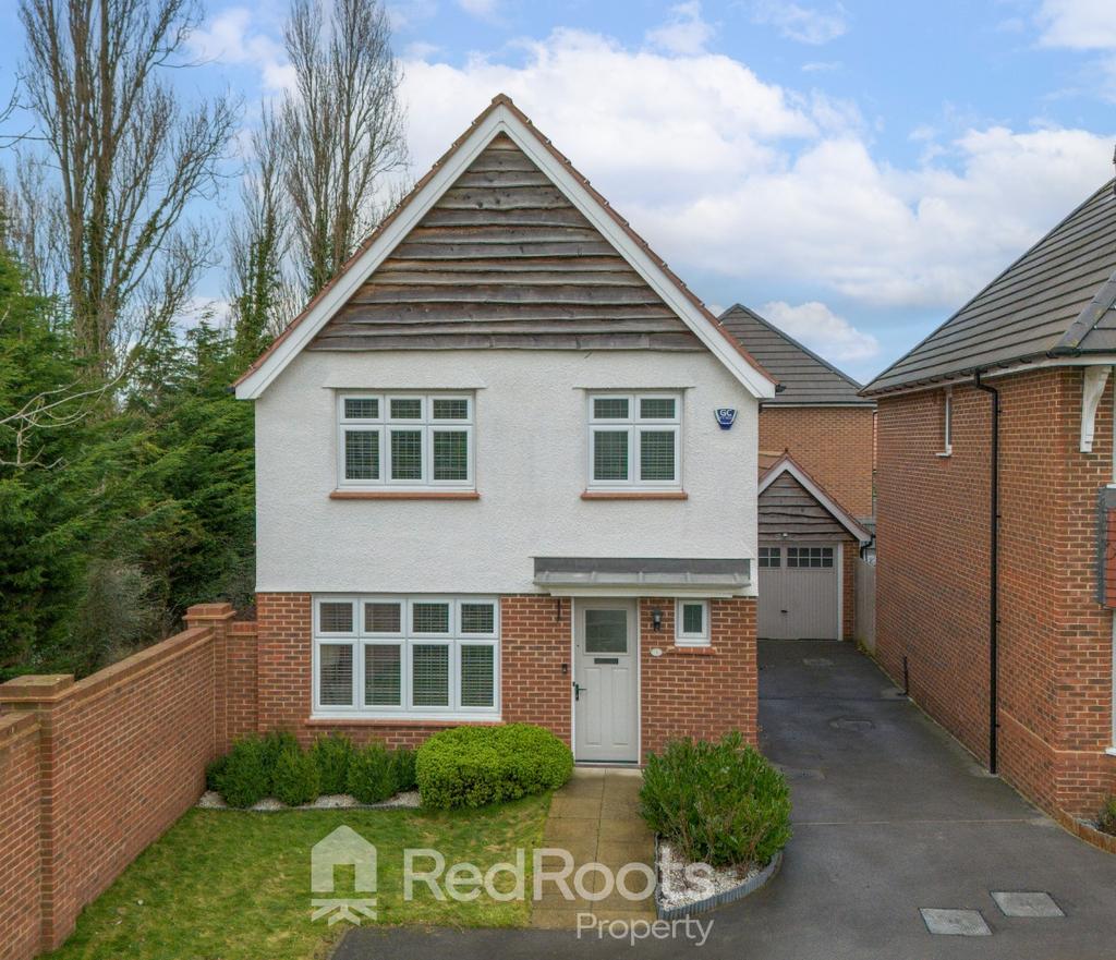 Garforth, Leeds LS25 3 bed detached house - £410,000
