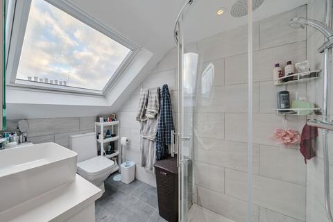 35 Scawen Road, London, SE8 5AE