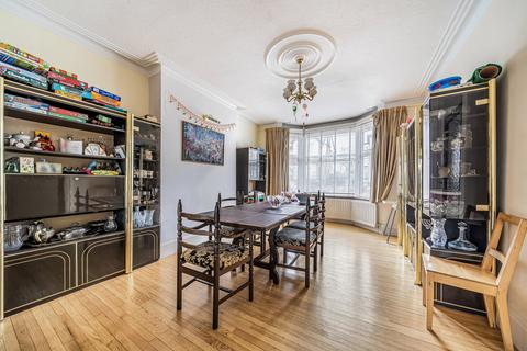 6 bedroom semi-detached house for sale, Bedford Avenue, Barnet, EN5