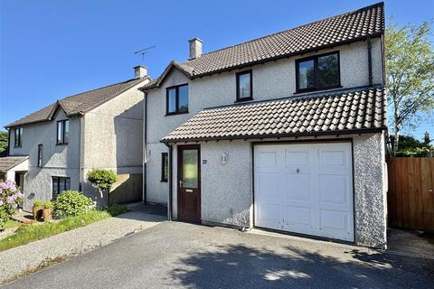 22 Lodge Drive, Truro, TR1 1TX