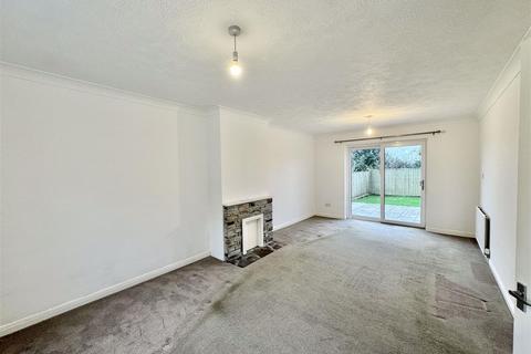 22 Lodge Drive, Truro, TR1 1TX