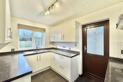 22 Lodge Drive, Truro, TR1 1TX