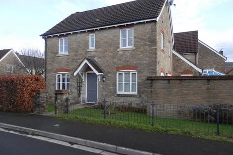 3 bedroom detached house to rent, We are delighted to offer this 3 bedroom detached property for Rent. Located in the popular Village of Cheddar with...