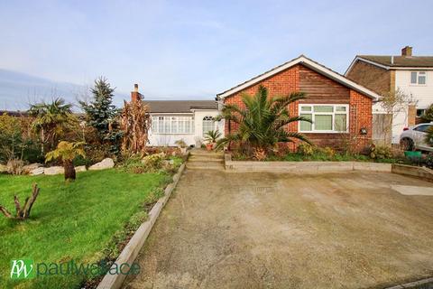 3 bedroom bungalow for sale, Broadfields, Goffs Oak