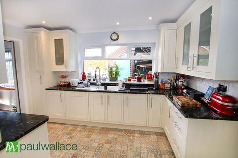 18 Broadfields, Goffs Oak, Waltham Cross, EN7 5JU