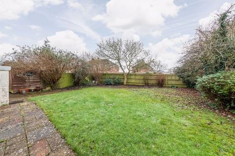 3 bedroom semi-detached house for sale, Tudor Close, Banbury