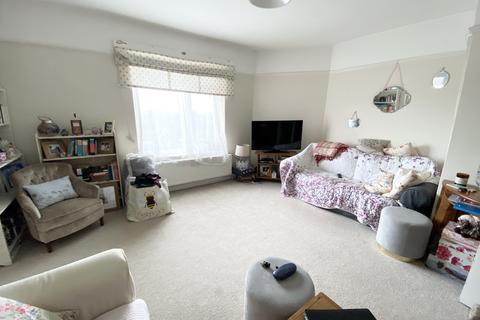 1 bedroom flat to rent, Treharne Close