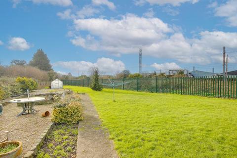 4 bedroom semi-detached house for sale, Broadlands Avenue, Enfield