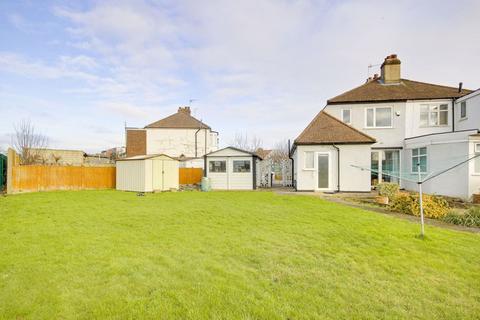 4 bedroom semi-detached house for sale, Broadlands Avenue, Enfield