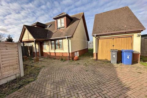 3 bedroom detached house for sale, Sandown Close, Grays