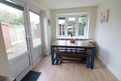 2 Arnold Close, Barton-le-clay, Bedford, MK45 4PD