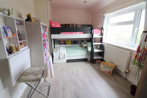 2 Arnold Close, Barton-le-clay, Bedford, MK45 4PD