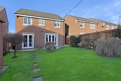 18 Buttercup Grove, Stainton, Middlesbrough, TS8 9FG