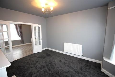 3 bedroom semi-detached house to rent, Stradbroke Road, Sheffield, S13 8LS