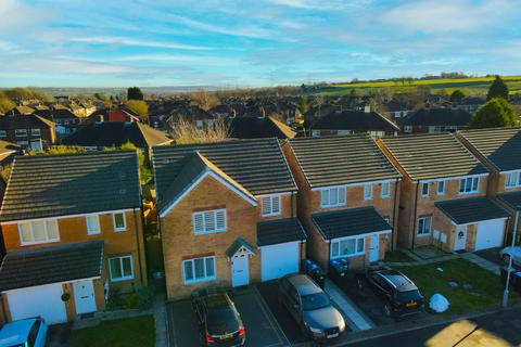 4 bedroom detached house for sale, Pear Tree Close, Bradford BD6