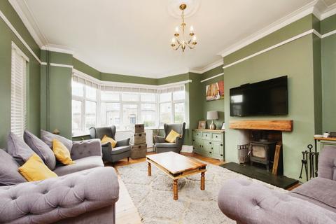 4 bedroom semi-detached house for sale, York Road, York YO24