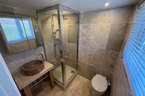 23 Clevedon Road, Tickenham, Clevedon, BS21 6RA