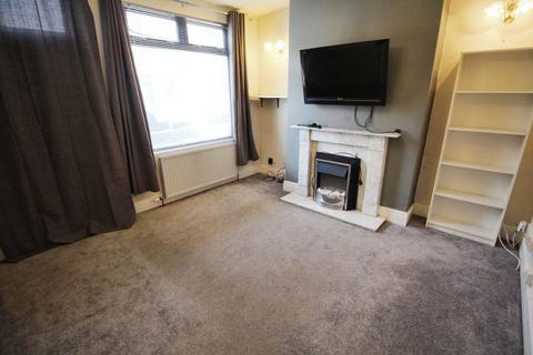 3 bedroom end of terrace house to rent, Robinson Road, South Yorkshire S2