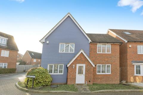 1 Ightham Close, Longfield, DA3 7AW