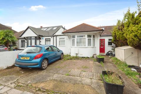 5 bedroom bungalow for sale, Glasbrook Avenue, Whitton, Twickenham TW2