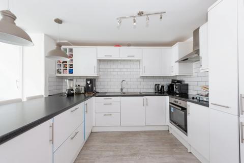 undefined, Glasbrook Avenue, Whitton, Twickenham TW2
