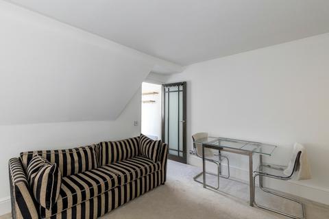 1 bedroom flat to rent, Charles Street, Mayfair, W1J