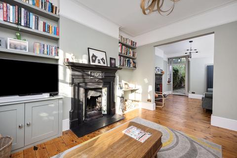 10 Highdown Avenue, Worthing, BN13 1PU
