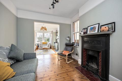 10 Highdown Avenue, Worthing, BN13 1PU