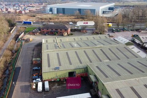 Industrial unit to rent, Lichfield Road, Burton-On-Trent DE14