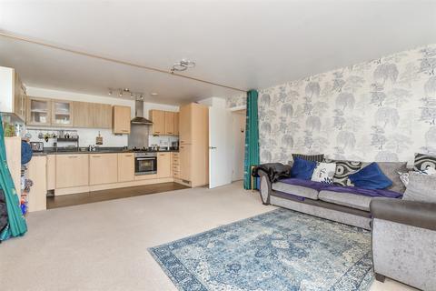 2 bedroom flat for sale, Southernhay Close, Basildon, Essex