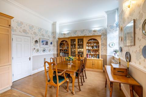 23 Brigade Place, Caterham, CR3 5ZU