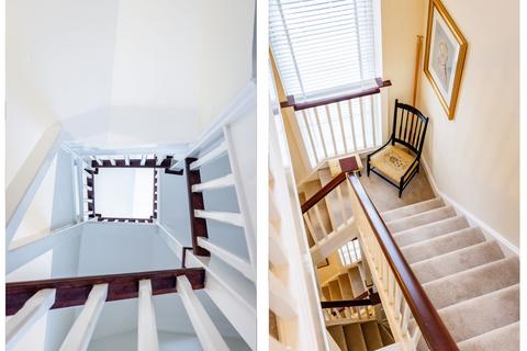 23 Brigade Place, Caterham, CR3 5ZU