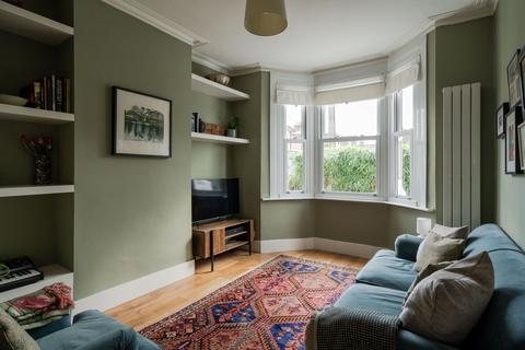 1 bedroom flat for sale, Napier Road, London E11