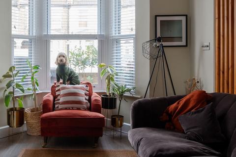 52 Kingsdown Road, London, E11 3LP