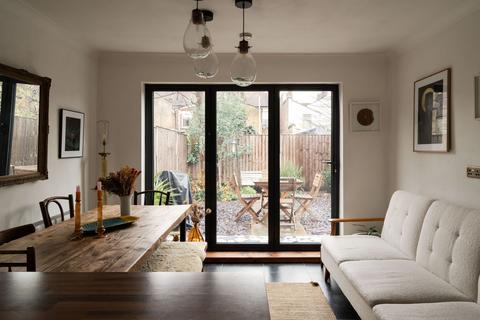 211 Neville Road, London, E7 9QL