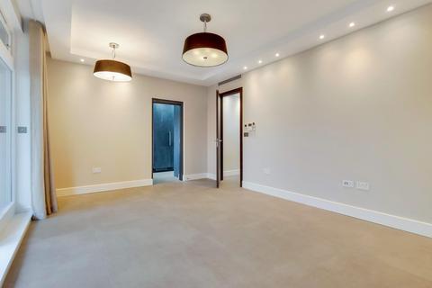 4 bedroom house to rent, Fitzjohns Avenue, London