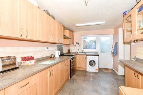 3 bedroom terraced house for sale, Drage Road, East Peckham, Tonbridge, Kent