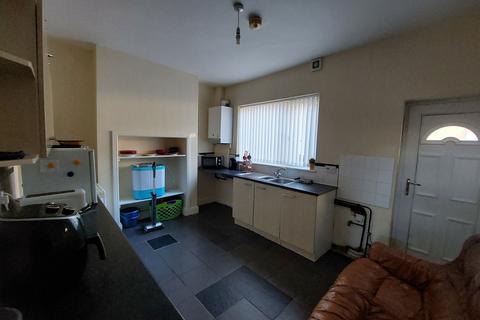 2 bedroom terraced house to rent, Selbourne Terrace, Darlington DL3