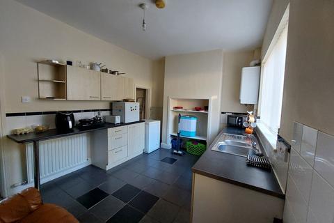 2 bedroom terraced house to rent, Selbourne Terrace, Darlington DL3