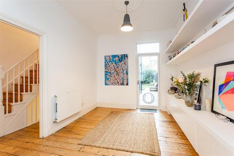 4 Lyal Road, London, E3 5QG