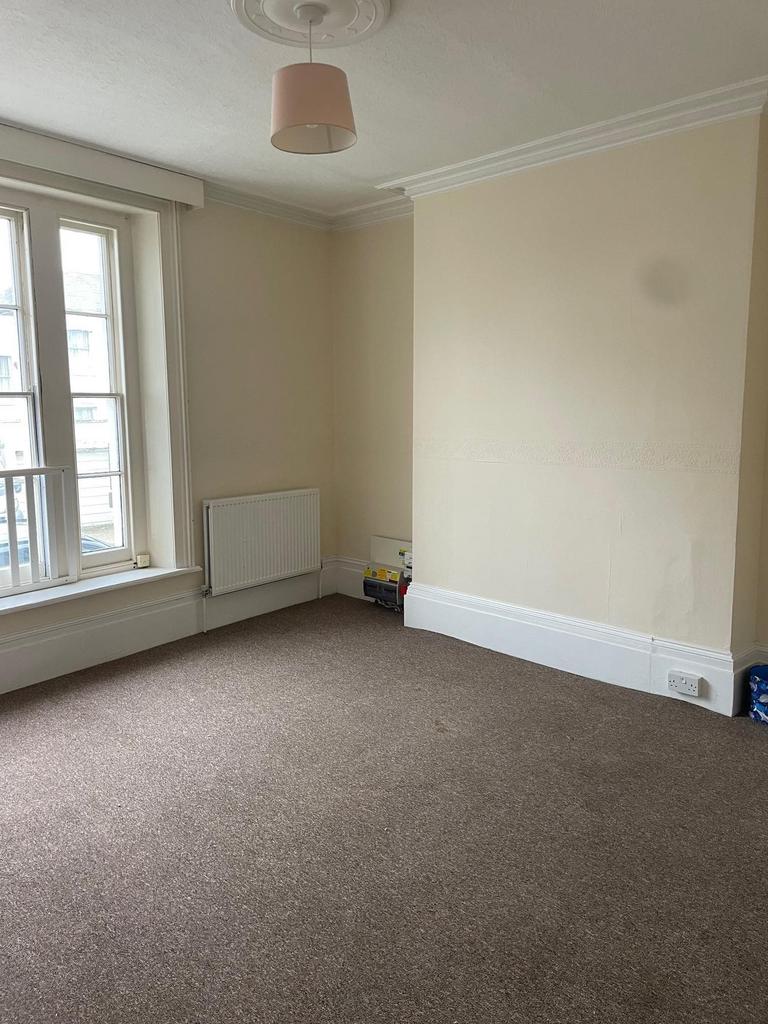55 the strand l room
