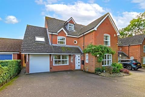 5 bedroom detached house for sale, Longacres, St Albans, Hers