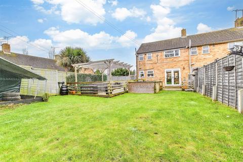 3 bedroom end of terrace house for sale, Quaker Drive, Cranbrook, Kent