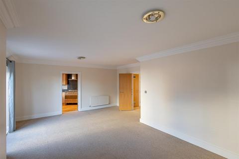 2 bedroom flat for sale, Grove Park Crescent, Gosforth, Newcastle upon Tyne