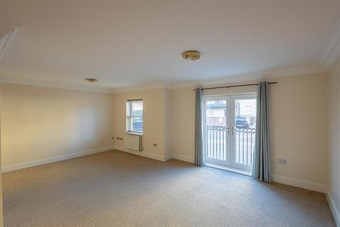 2 bedroom flat for sale, Grove Park Crescent, Gosforth, Newcastle upon Tyne