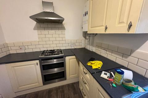 3 bedroom terraced house to rent, Whitethorn Crescent, Newcastle Upon NE5