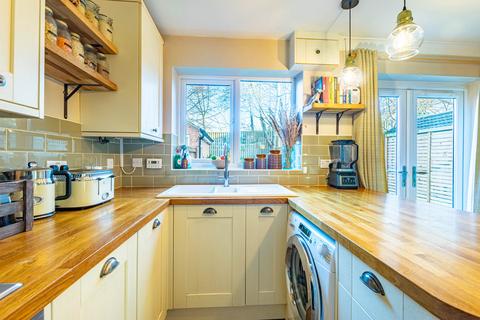 87 Boothroyd Drive, Leeds, LS6 2SL