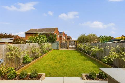 3 bedroom semi-detached house for sale, Windermere Road, Gloucester