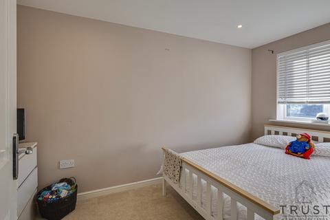 2 bedroom semi-detached house for sale, Mirfield WF14